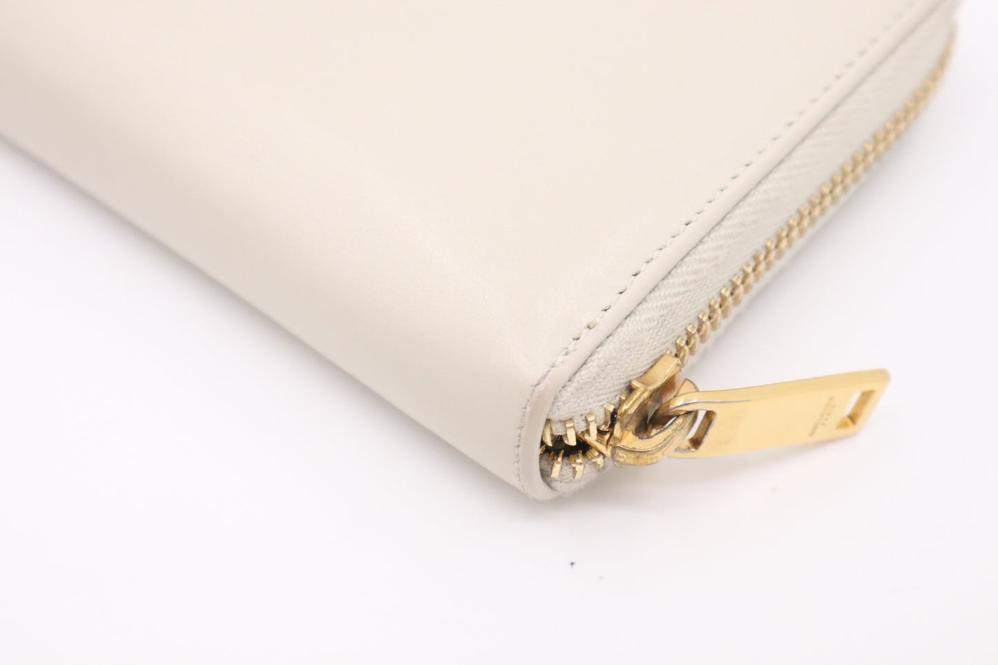 YSL Saint Laurent Long Zippy in Cream Leather
