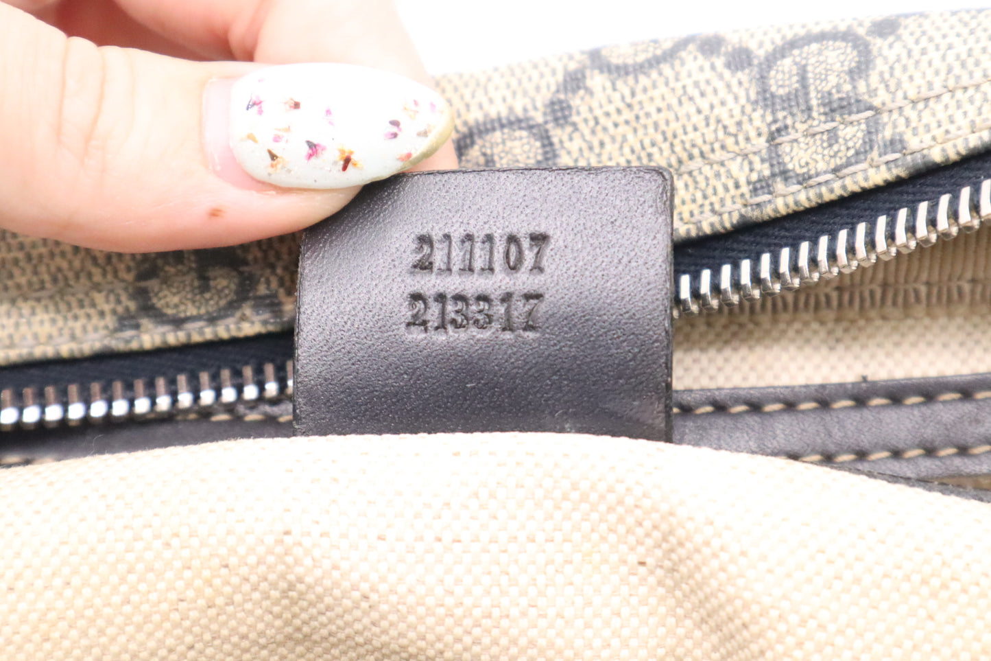 Gucci Messenger Bag in Navy Blue GG Supreme Canvas