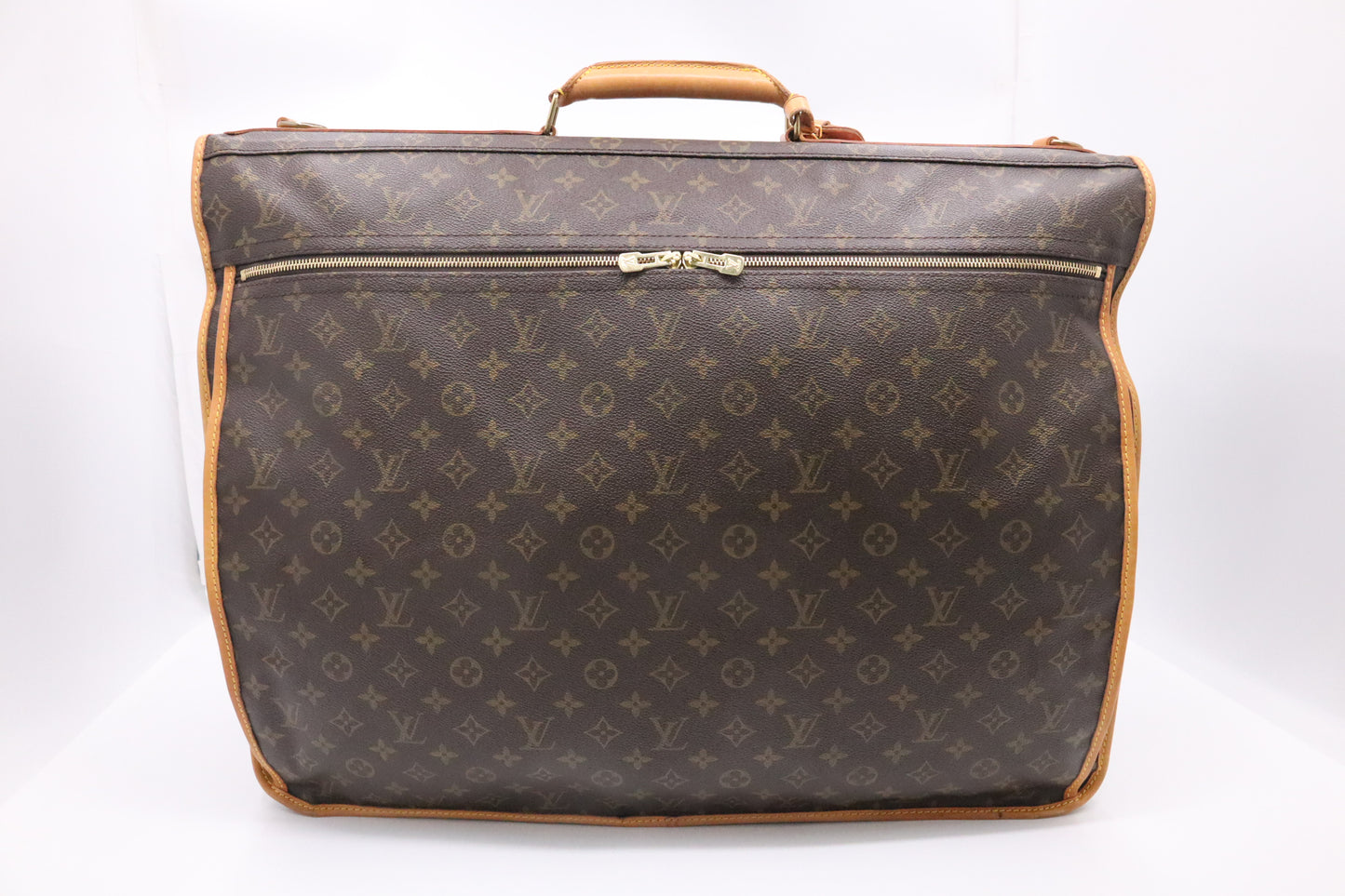 Louis Vuitton Portable Bandouliere in Monogram Canvas
