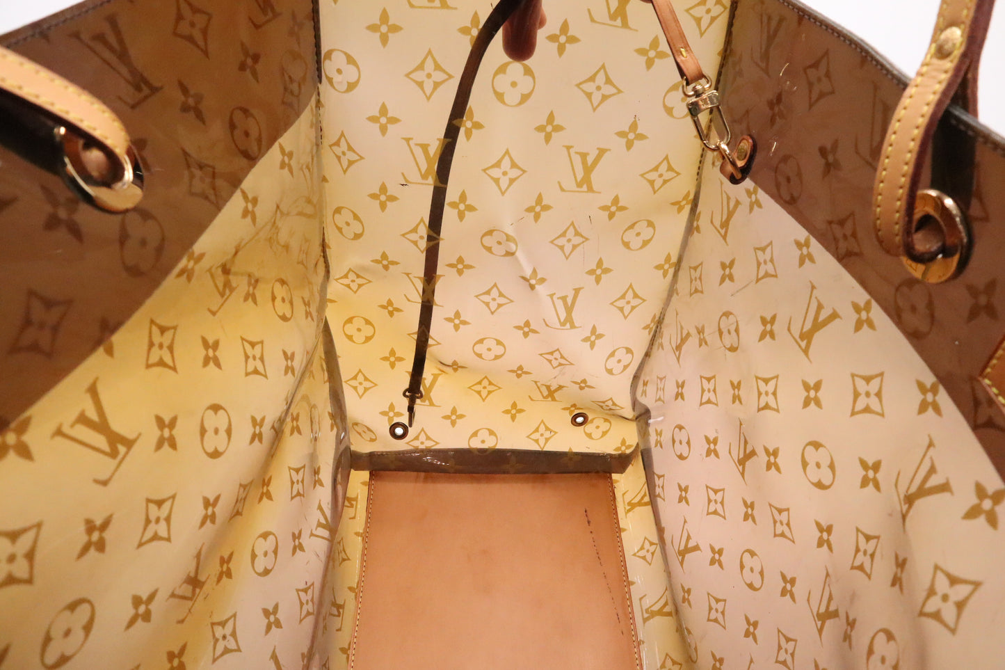 Louis Vuitton Cabas Cruise in Amber PVC