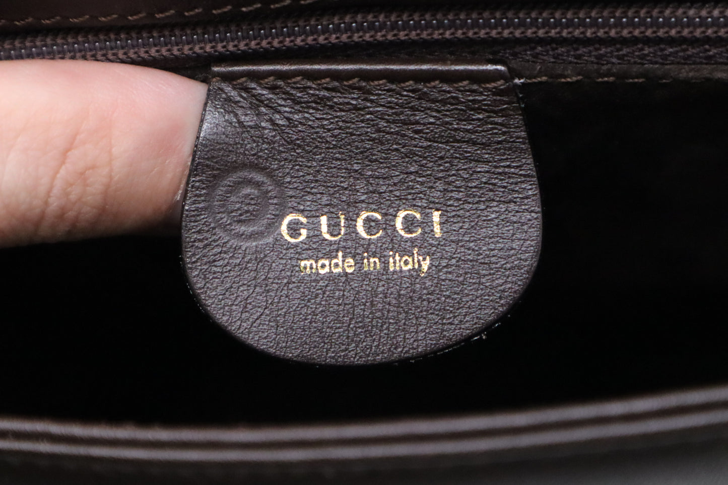 Gucci Shoulder Bag in Brown Leather