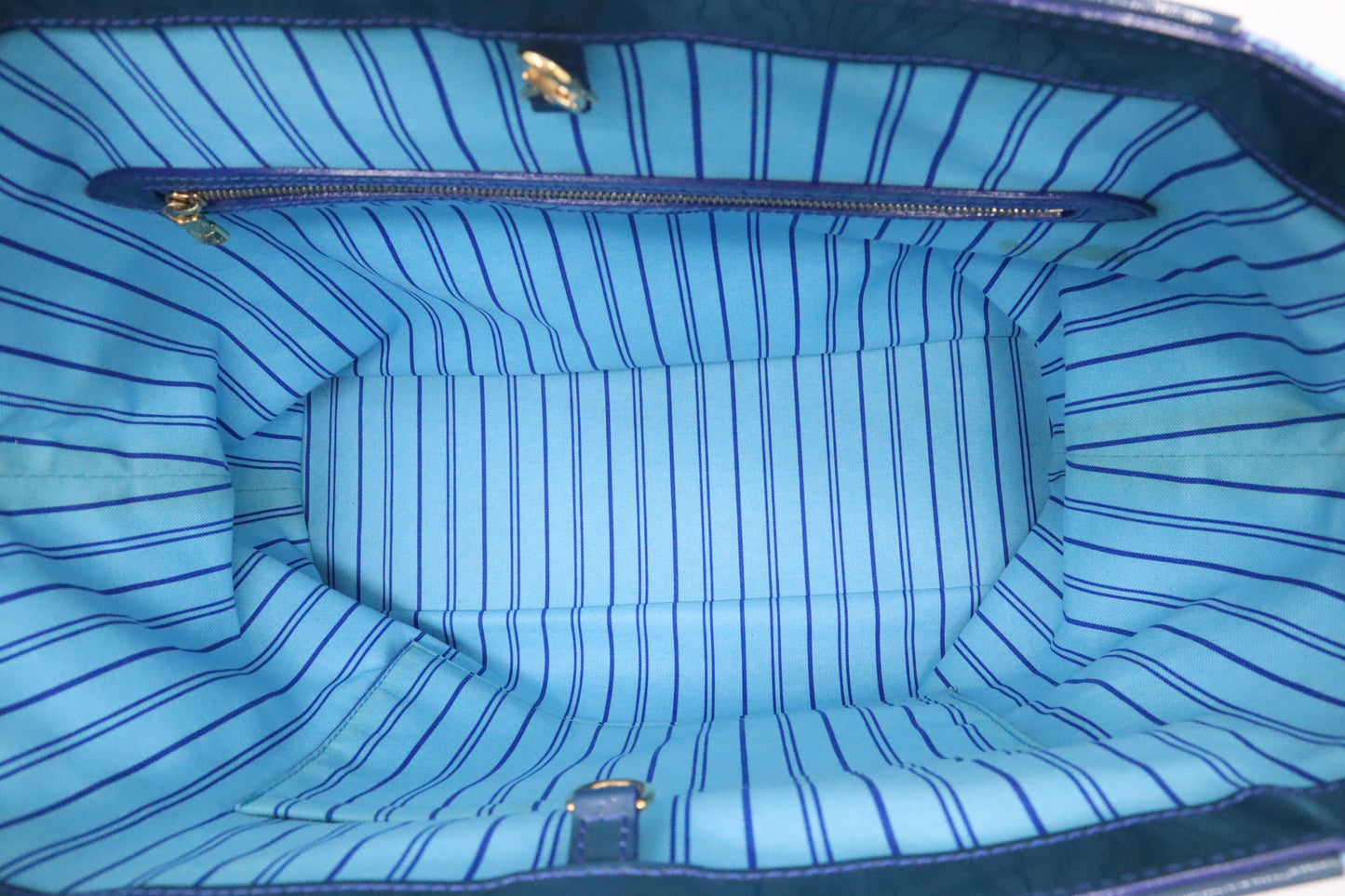 Louis Vuitton Cosmic Blossom Tote in Blue Vinyl Canvas