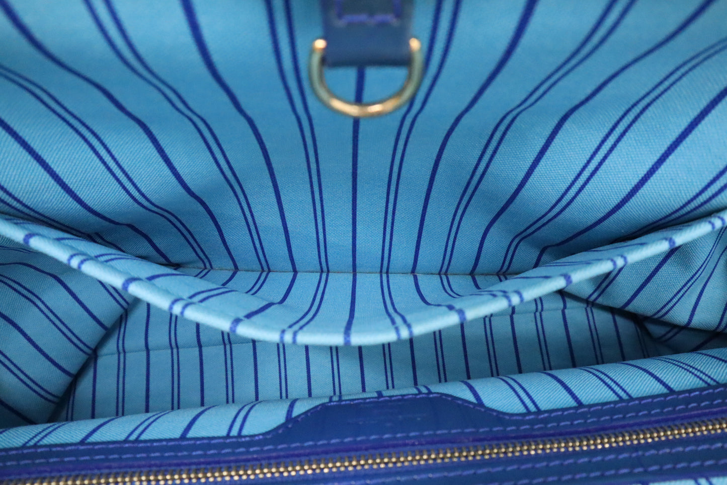 Louis Vuitton Cosmic Blossom Tote in Blue Vinyl Canvas