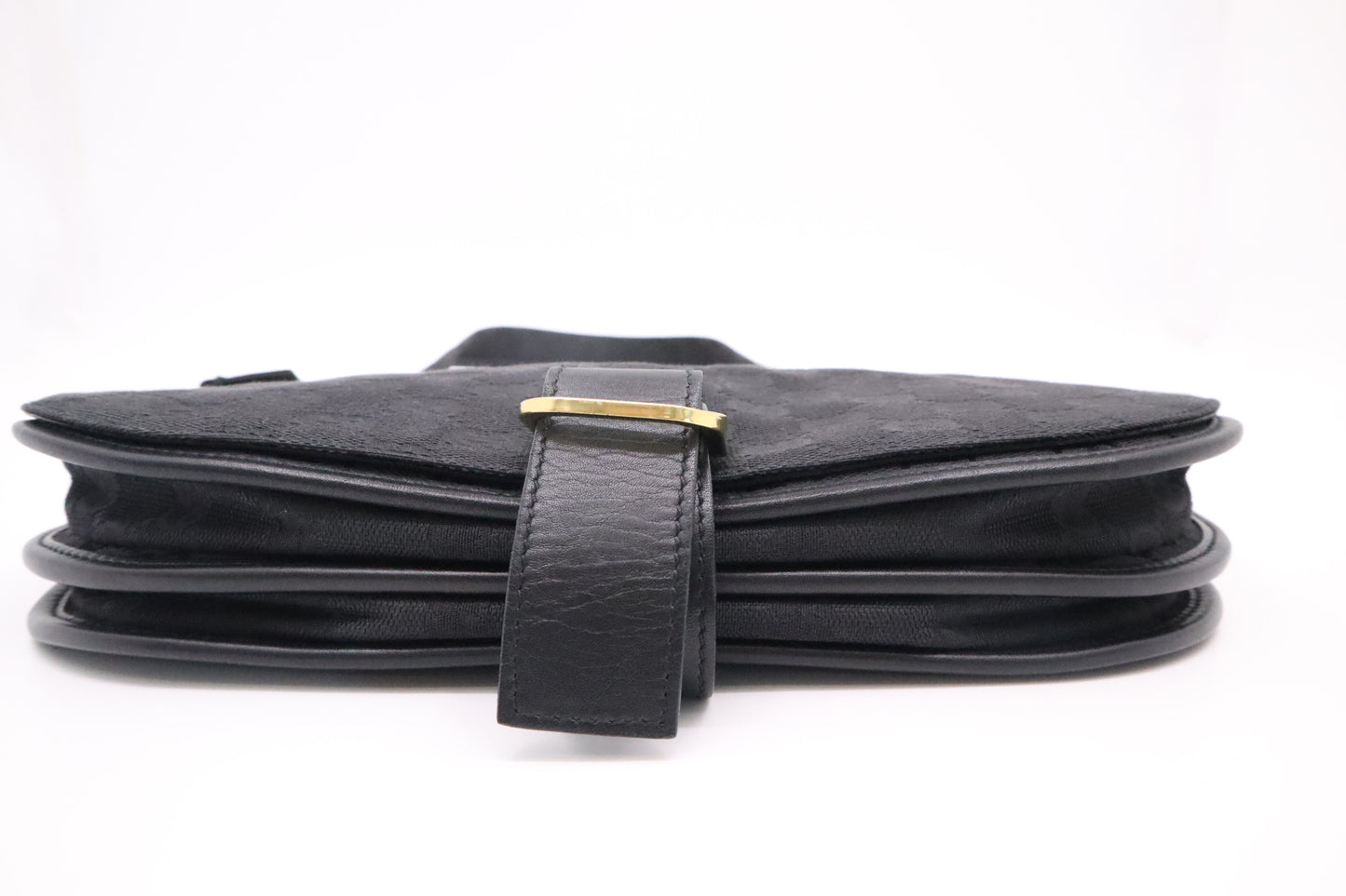 Gucci Shoulder Bag in Black GG Canvas