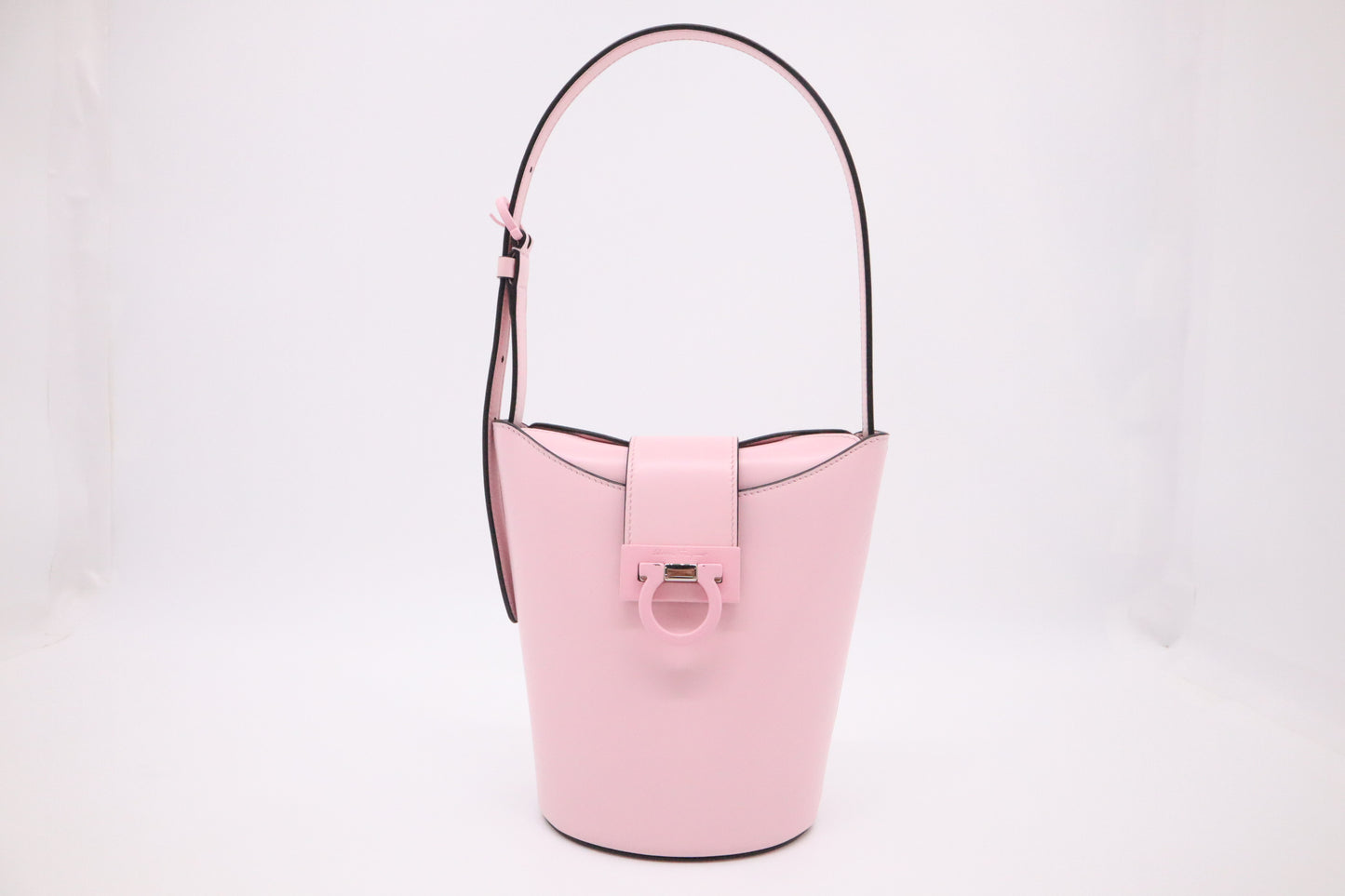Ferragamo Small Trifolio Handbag in Pink Leather