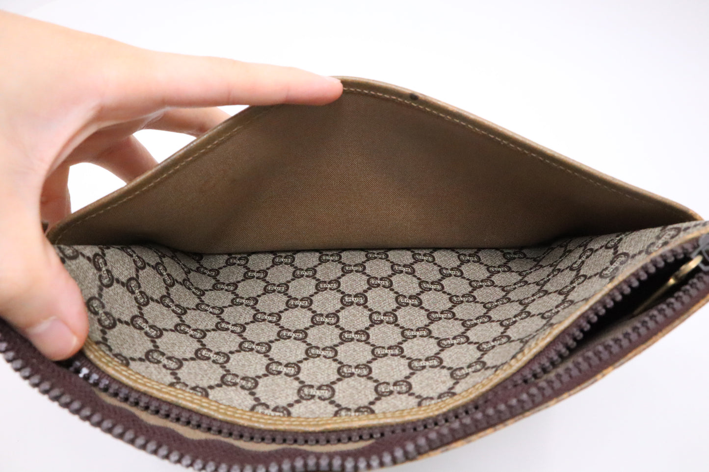 Gucci Plus Pouch in GG Canvas
