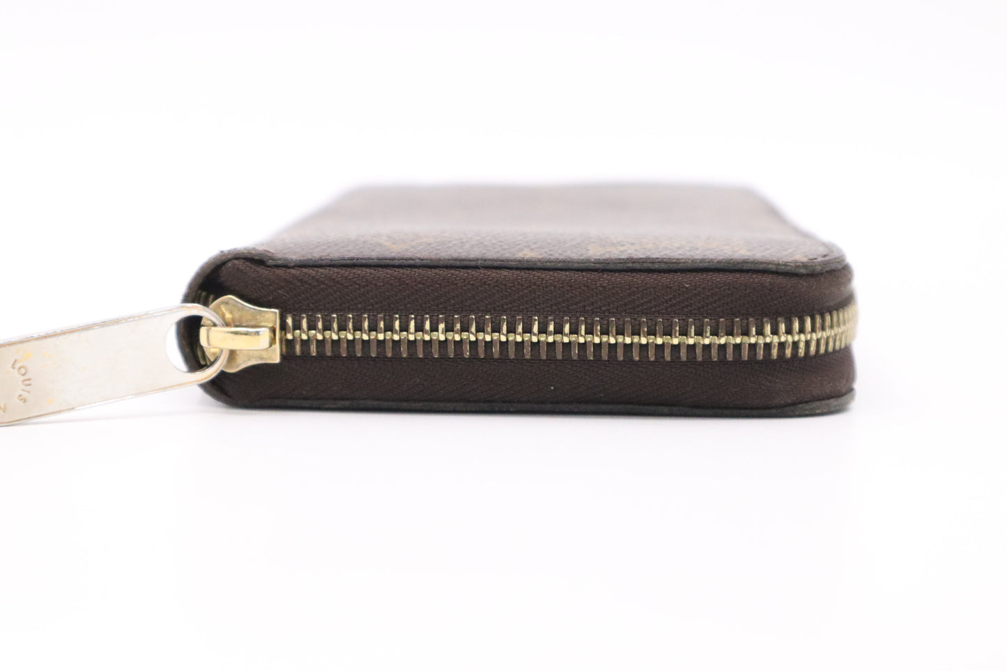 Louis Vuitton Zippy Wallet in Monogram Canvas