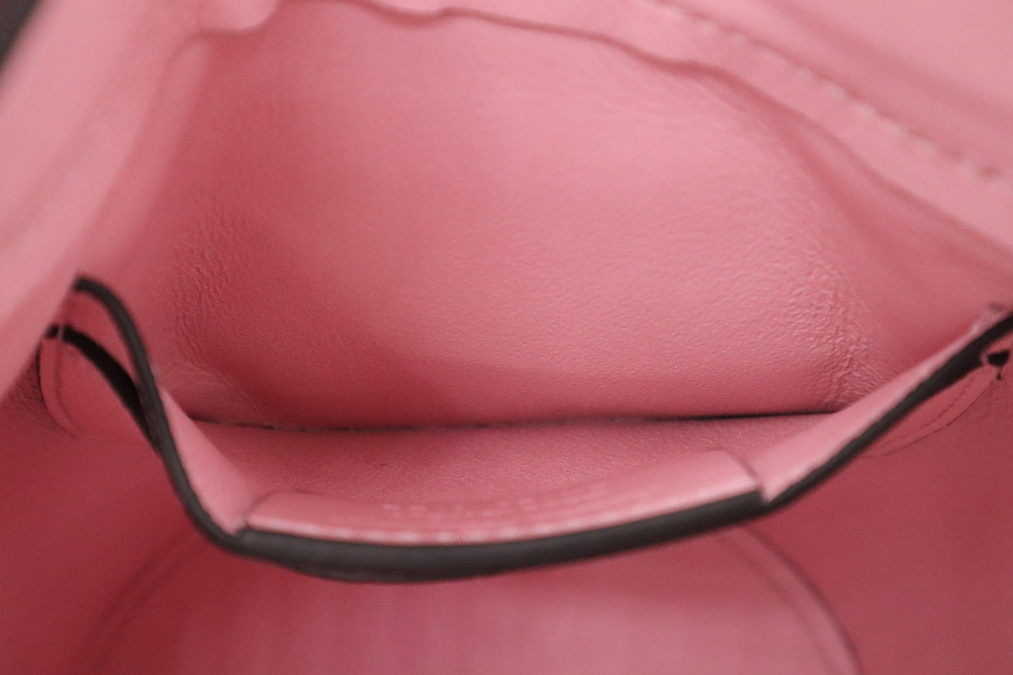 Ferragamo Small Trifolio Handbag in Pink Leather