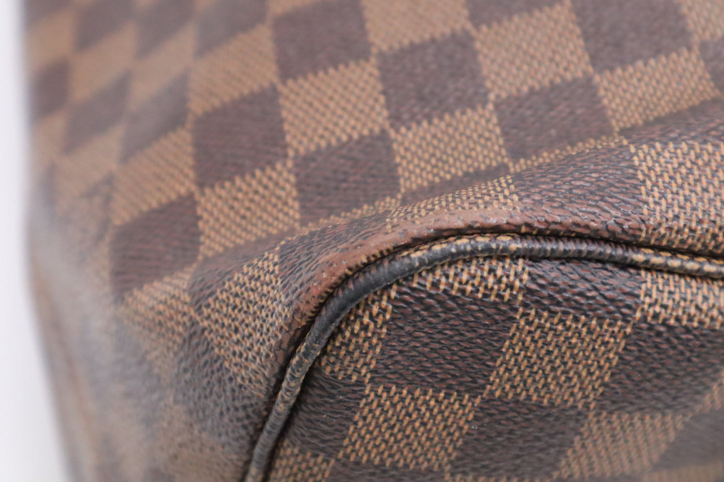 Louis Vuitton Neverfull GM in Damier Ebene Canvas