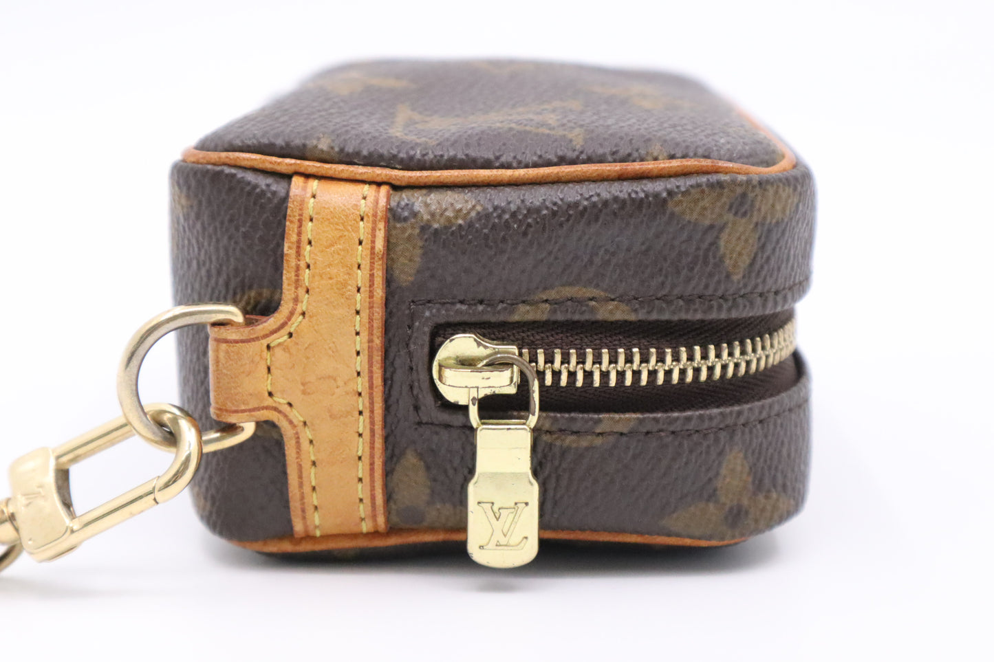 Louis Vuitton Wapiti in Monogram Canvas