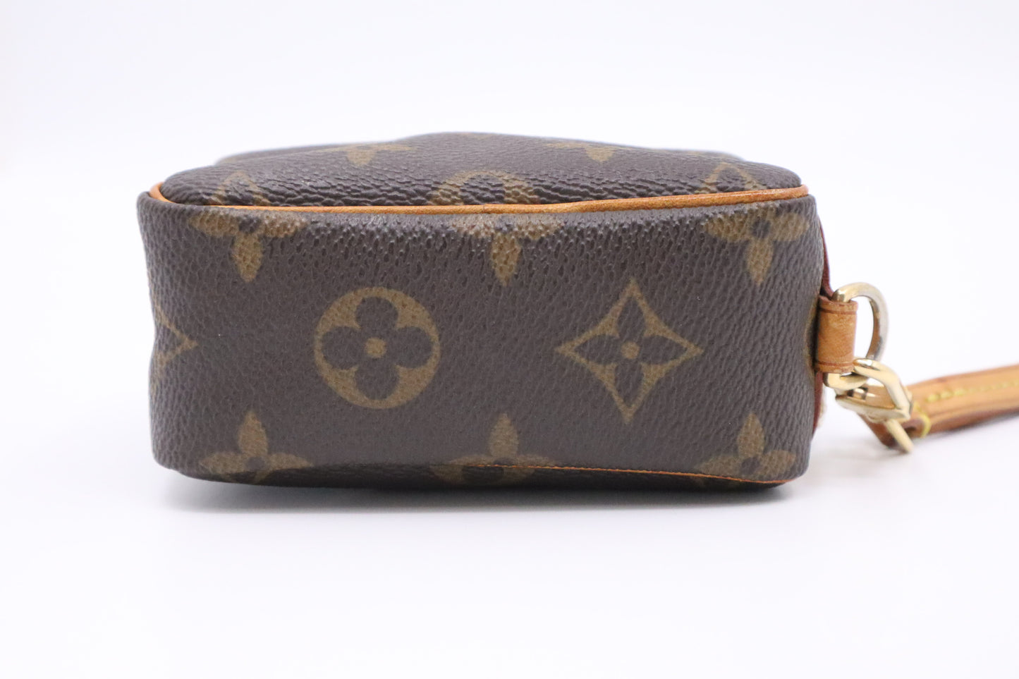 Louis Vuitton Wapiti in Monogram Canvas