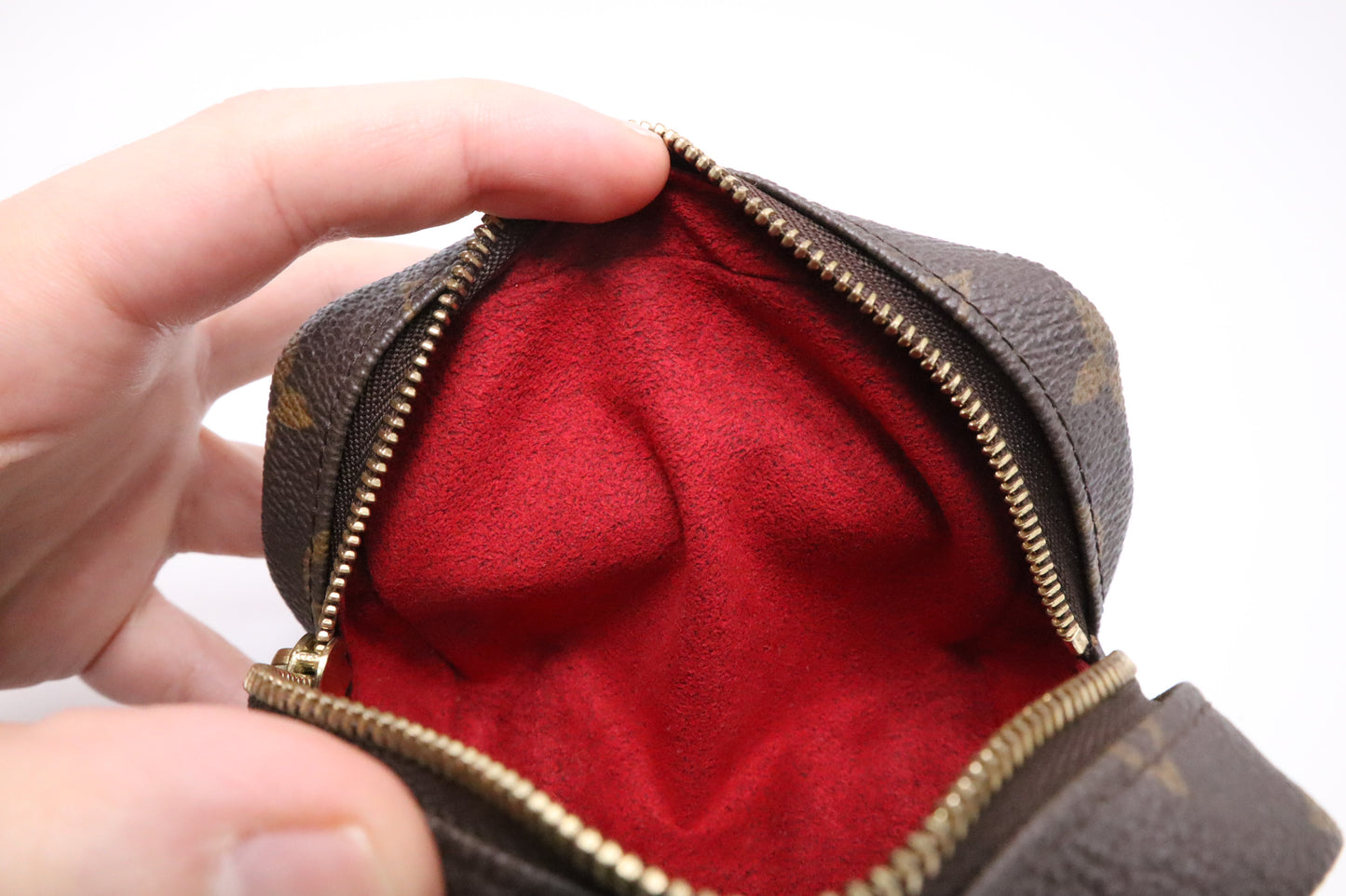 Louis Vuitton Wapiti in Monogram Canvas