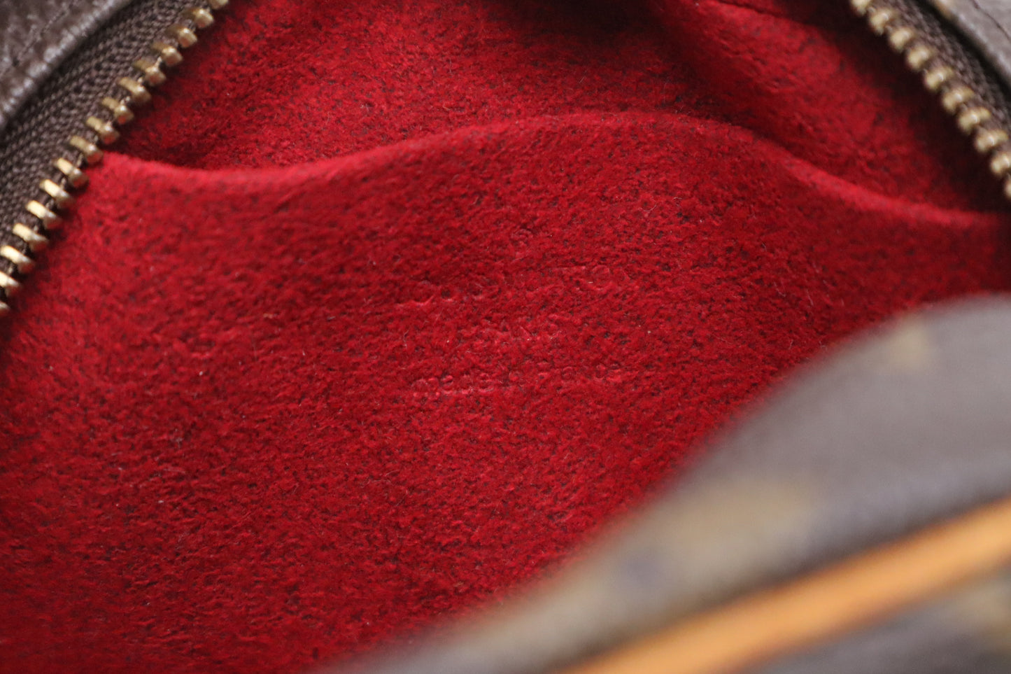 Louis Vuitton Wapiti in Monogram Canvas