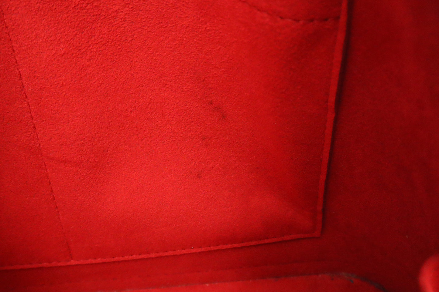 Louis Vuitton Alma PM in Piment Red Epi Leather