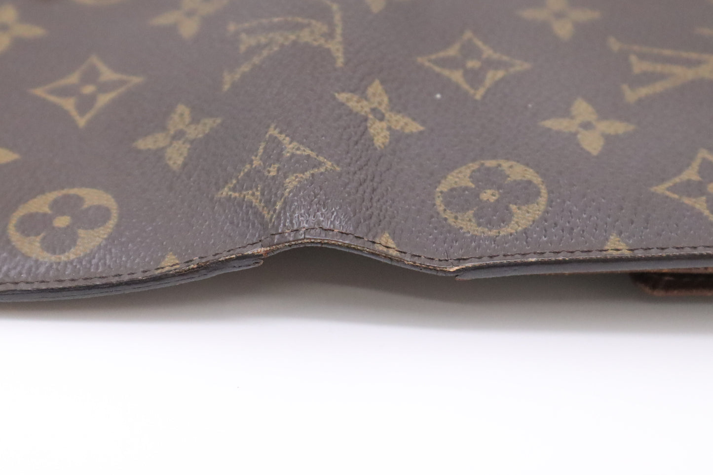 Louis Vuitton international Wallet in Monogram Canvas