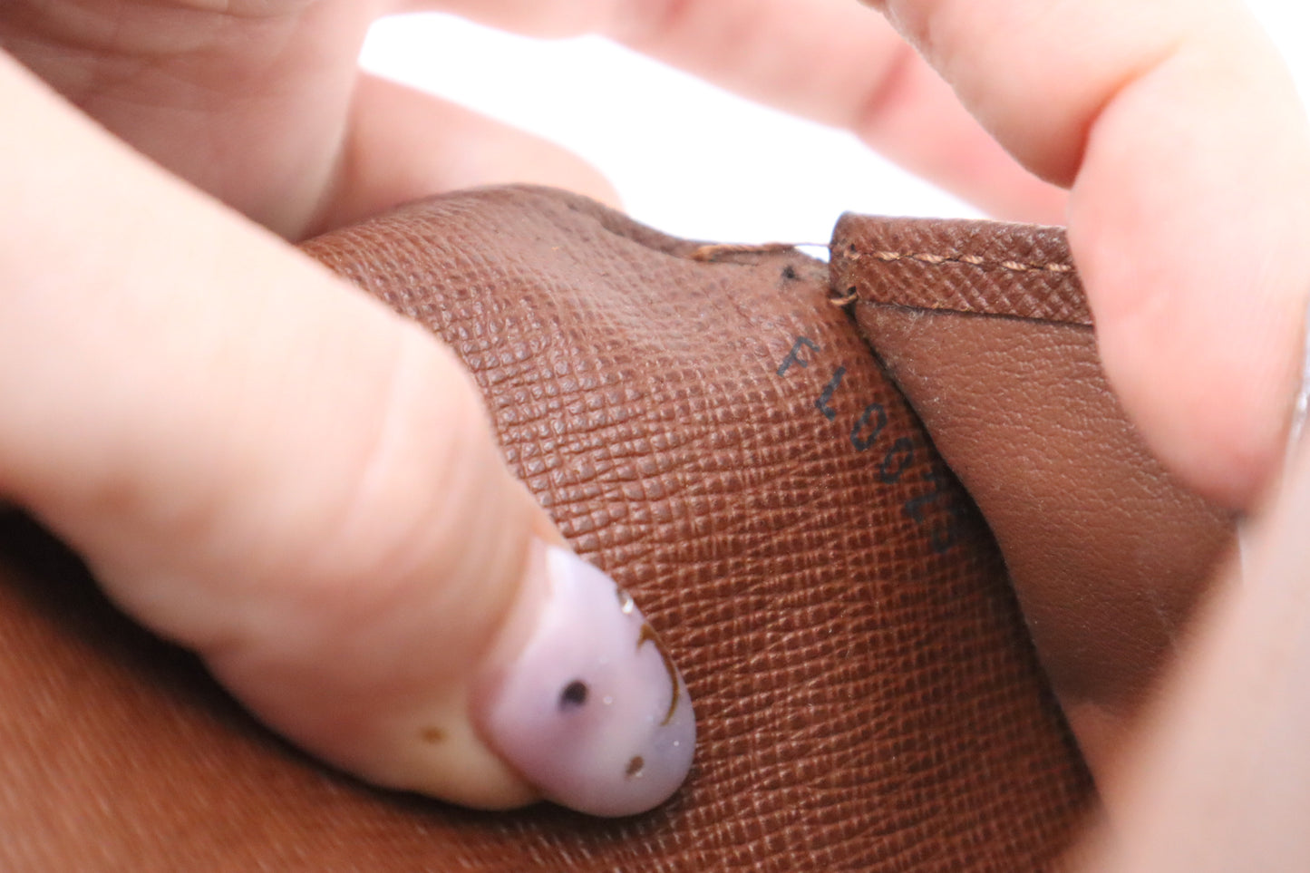 Louis Vuitton international Wallet in Monogram Canvas