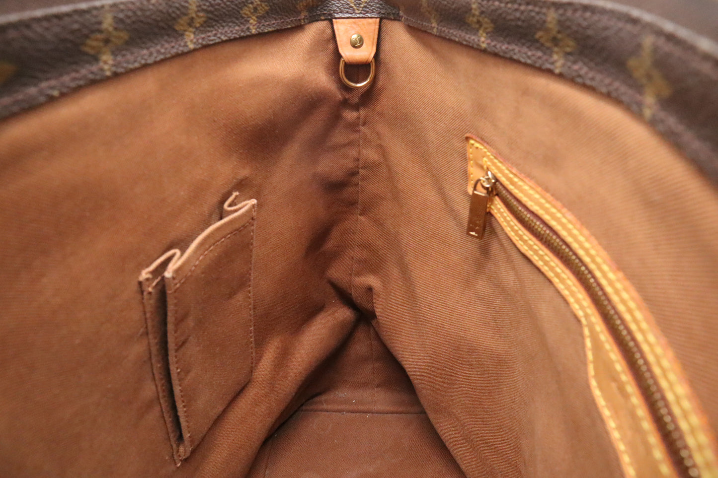 Louis Vuitton Cabas Mezzo in Monogram Canvas