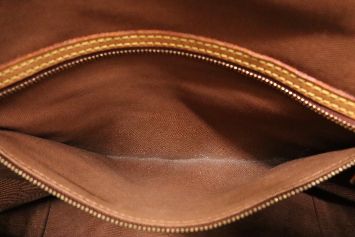 Louis Vuitton Cabas Mezzo in Monogram Canvas