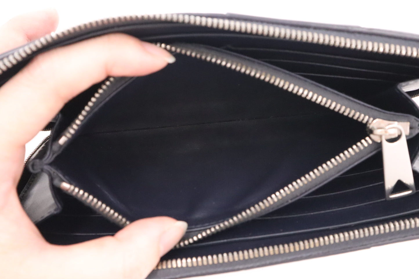 Bottega Veneta Cassette Zippy Wallet in Navy Blue Intrecciato Leather