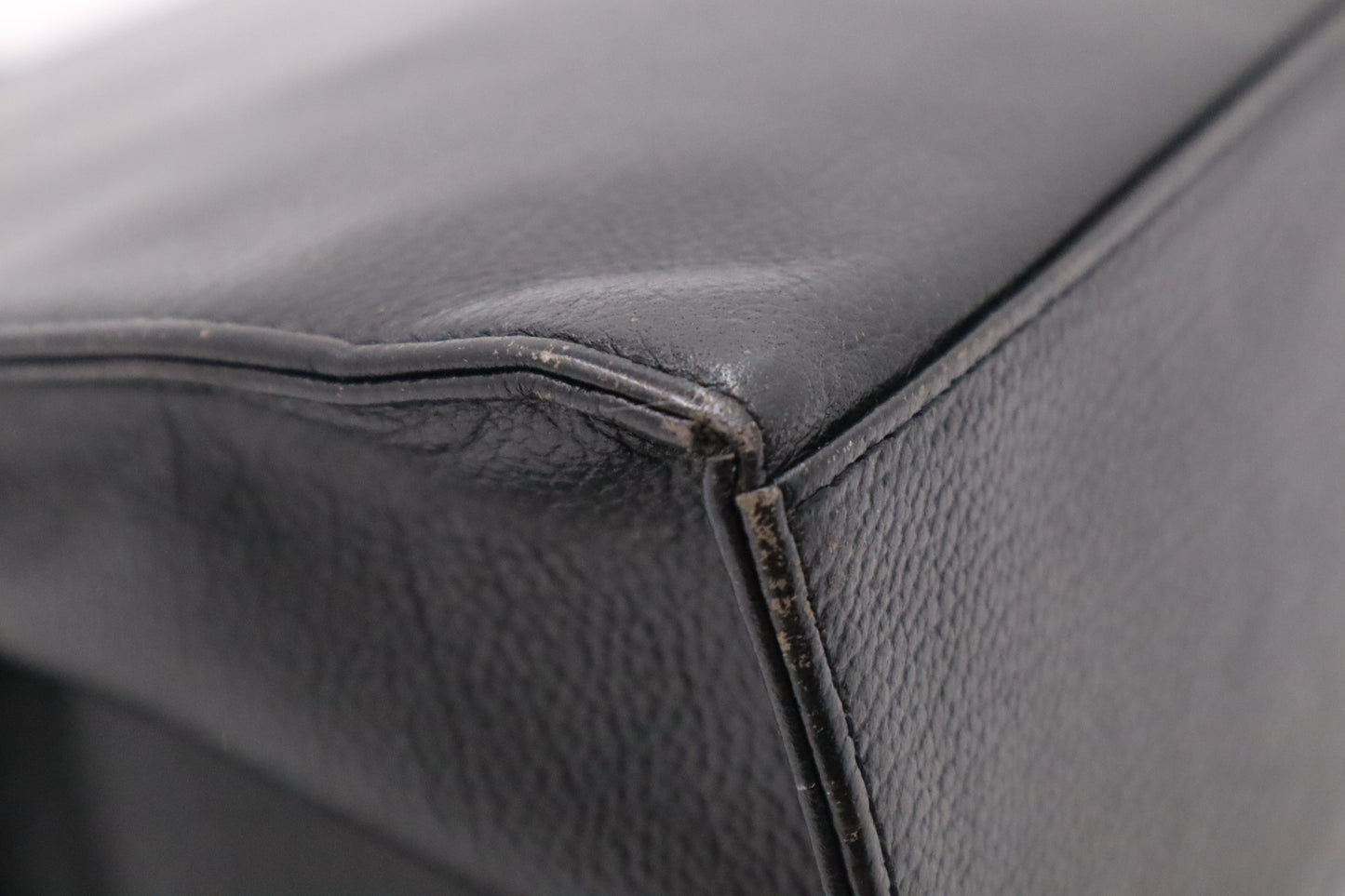 YSL Saint Laurent Handbag in Black Leather