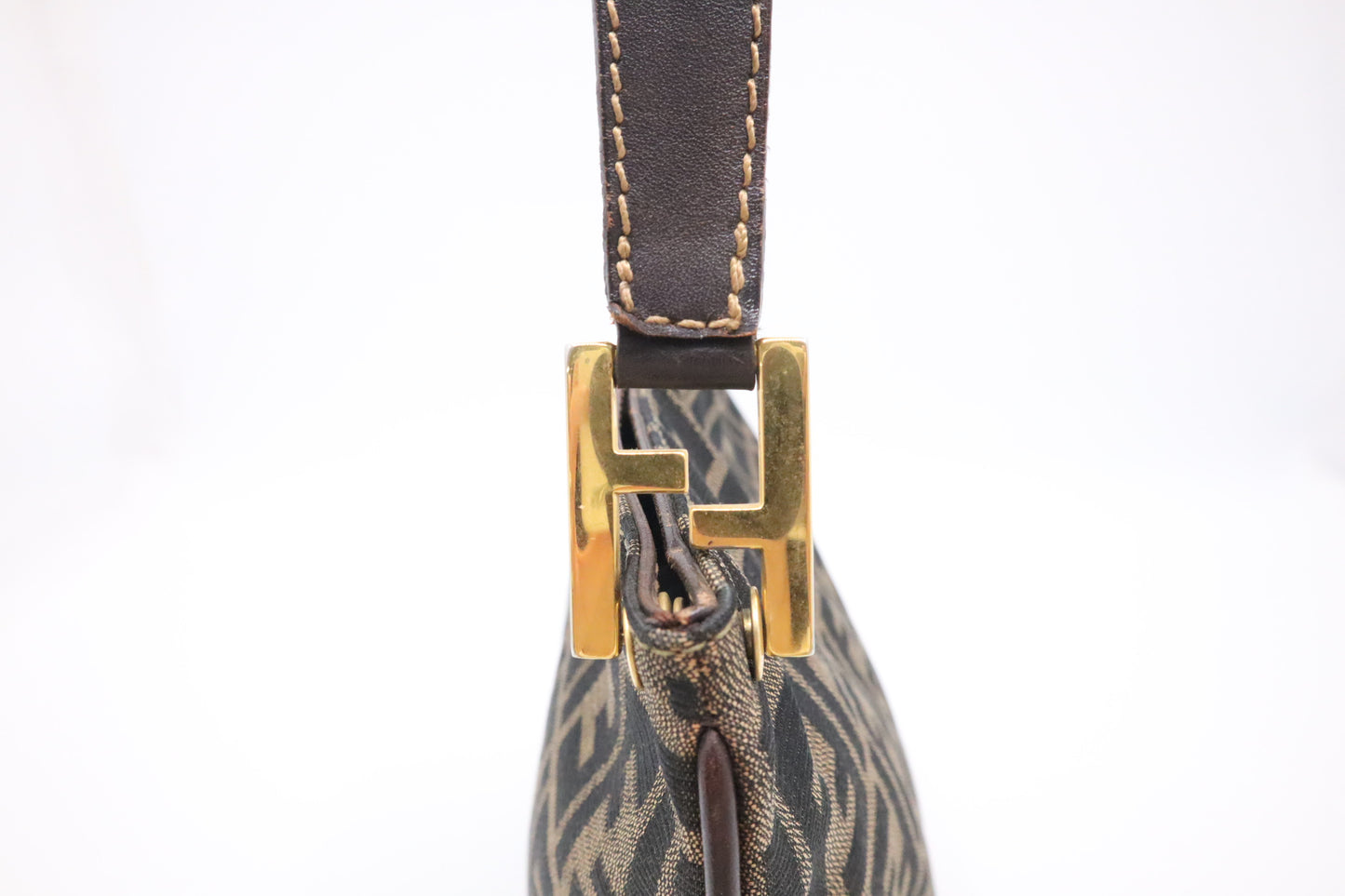 Fendi Shoulder Bag in Zucca Canvas