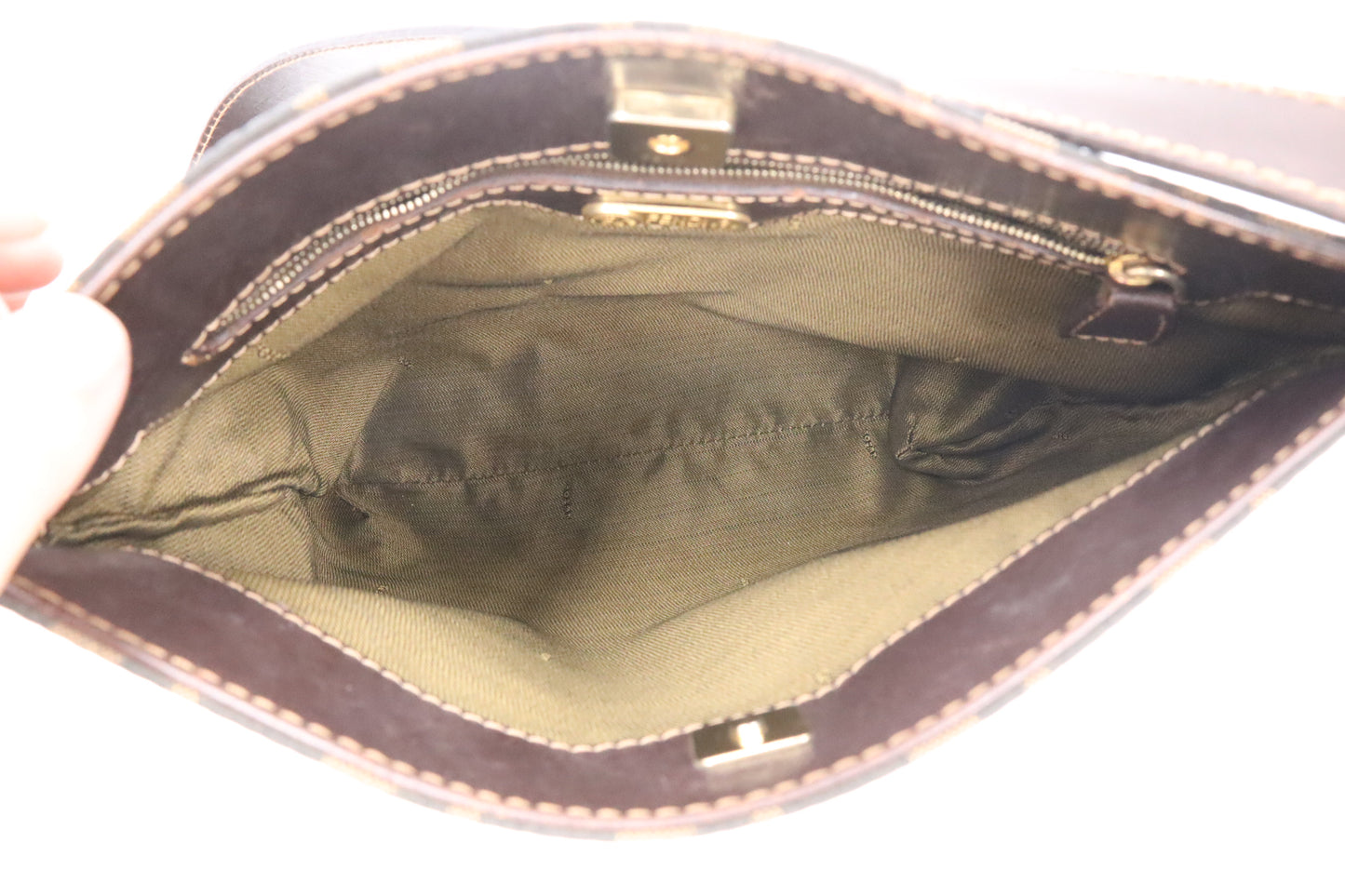 Fendi Shoulder Bag in Zucca Canvas