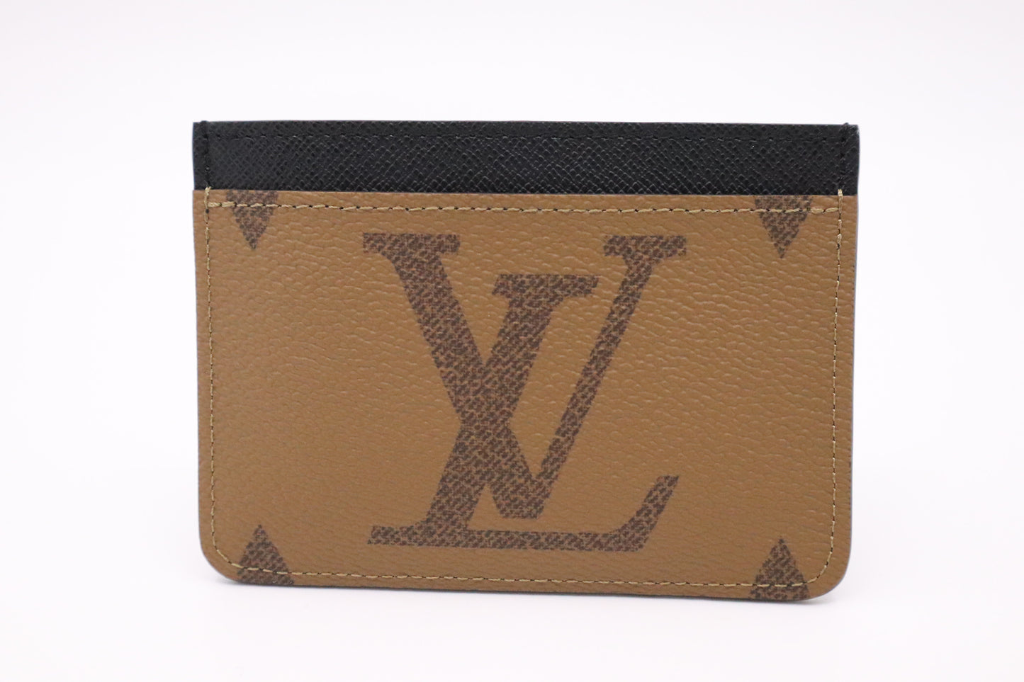 Louis Vuitton Card Holder in Reverse Géant Monogram