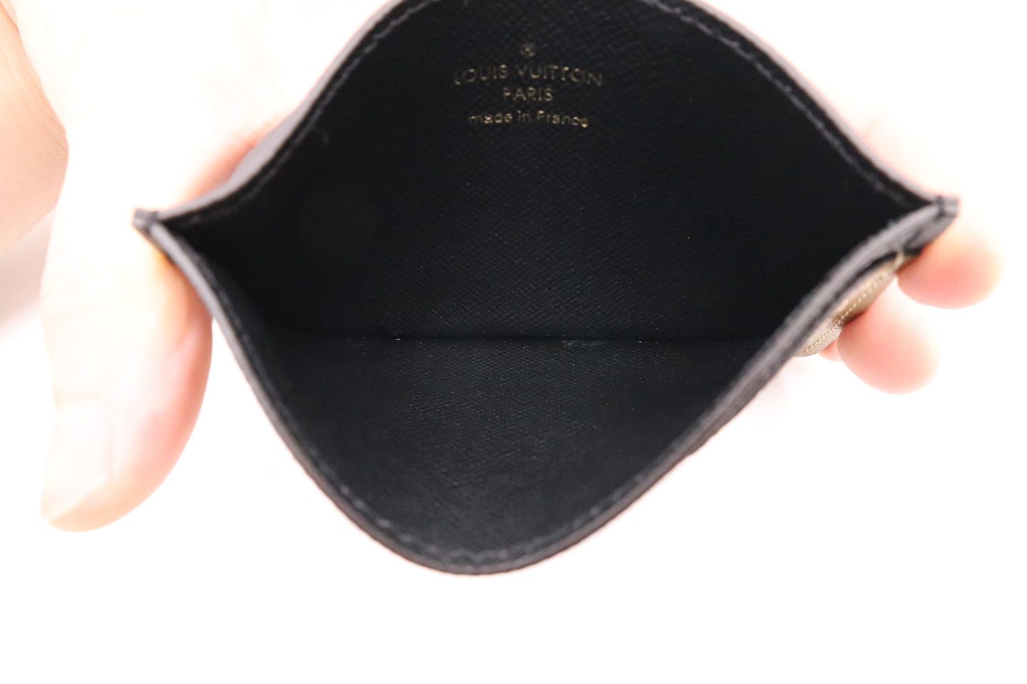 Louis Vuitton Card Holder in Reverse Géant Monogram