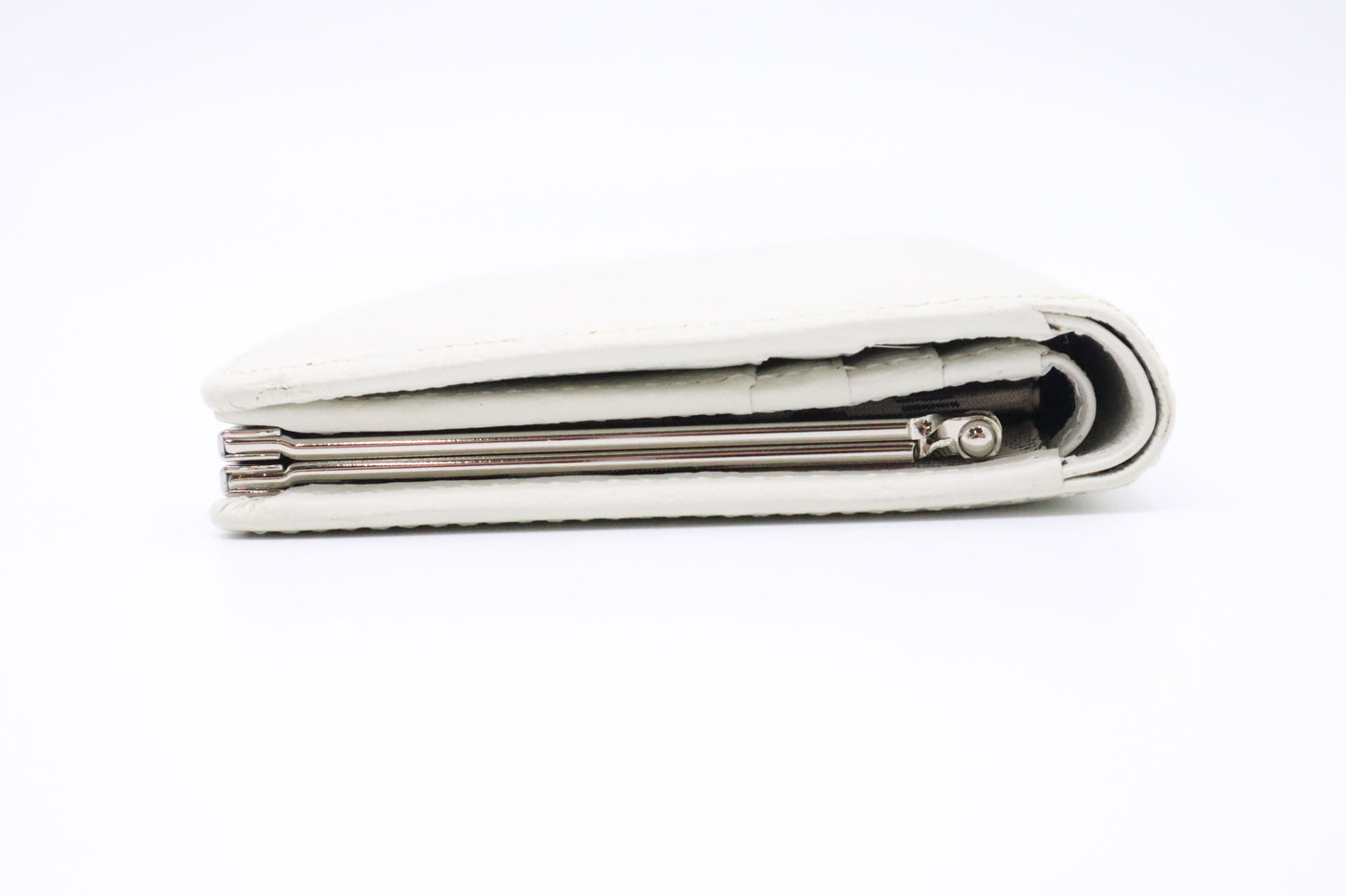 Burberry Compact Wallet in White Leather