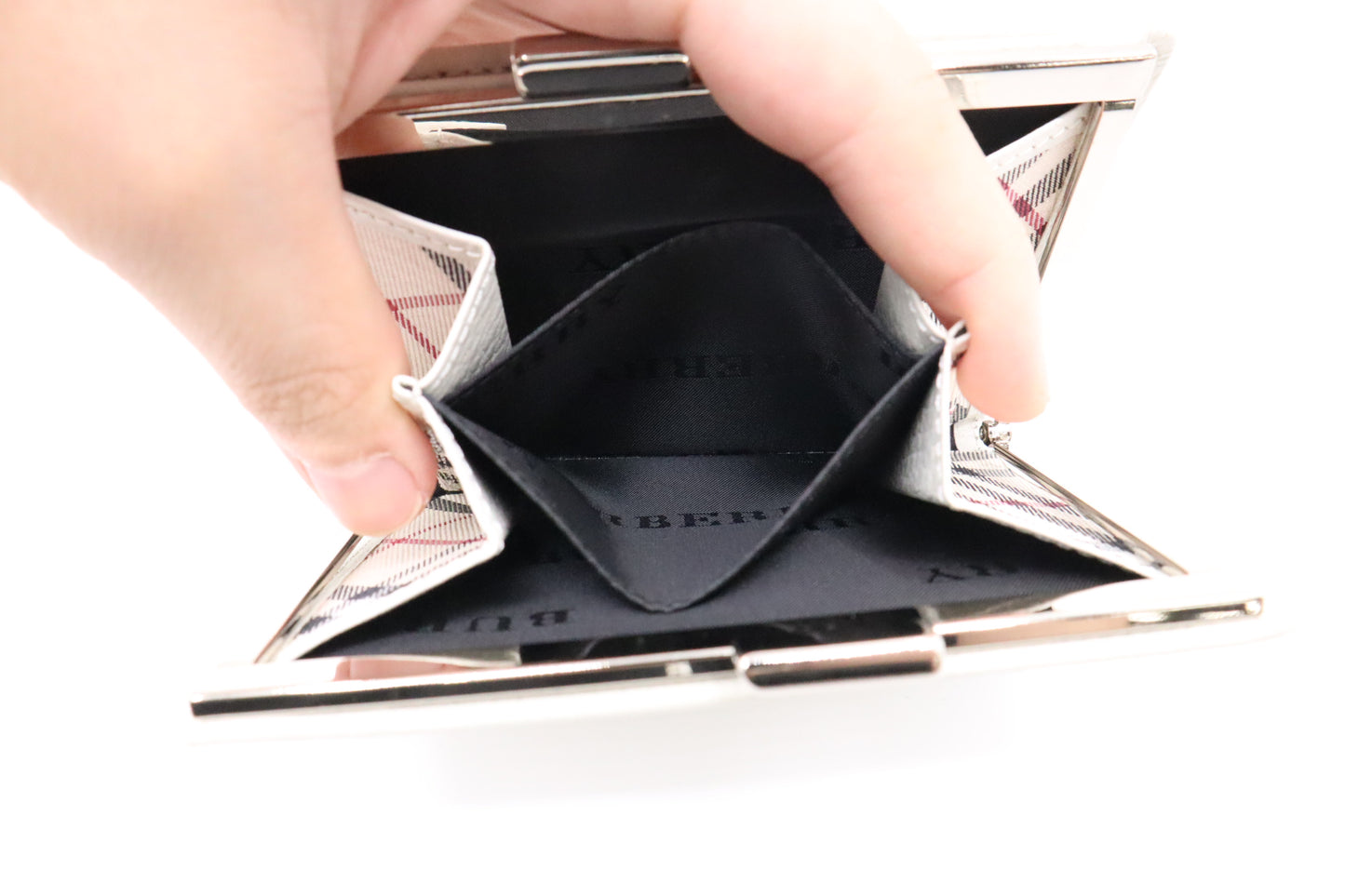 Burberry Compact Wallet in White Leather