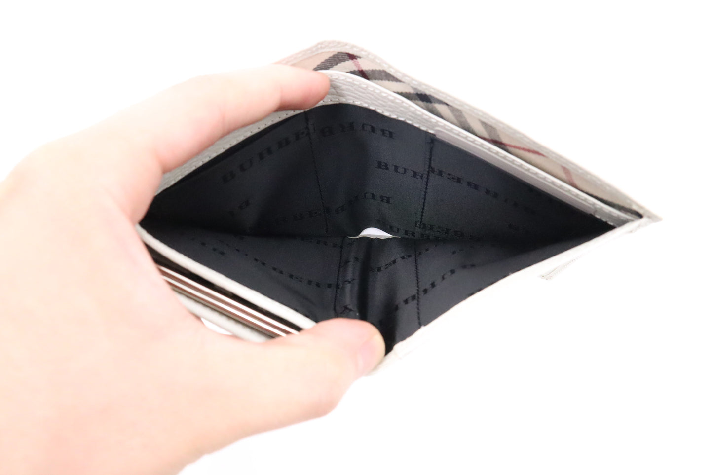 Burberry Compact Wallet in White Leather
