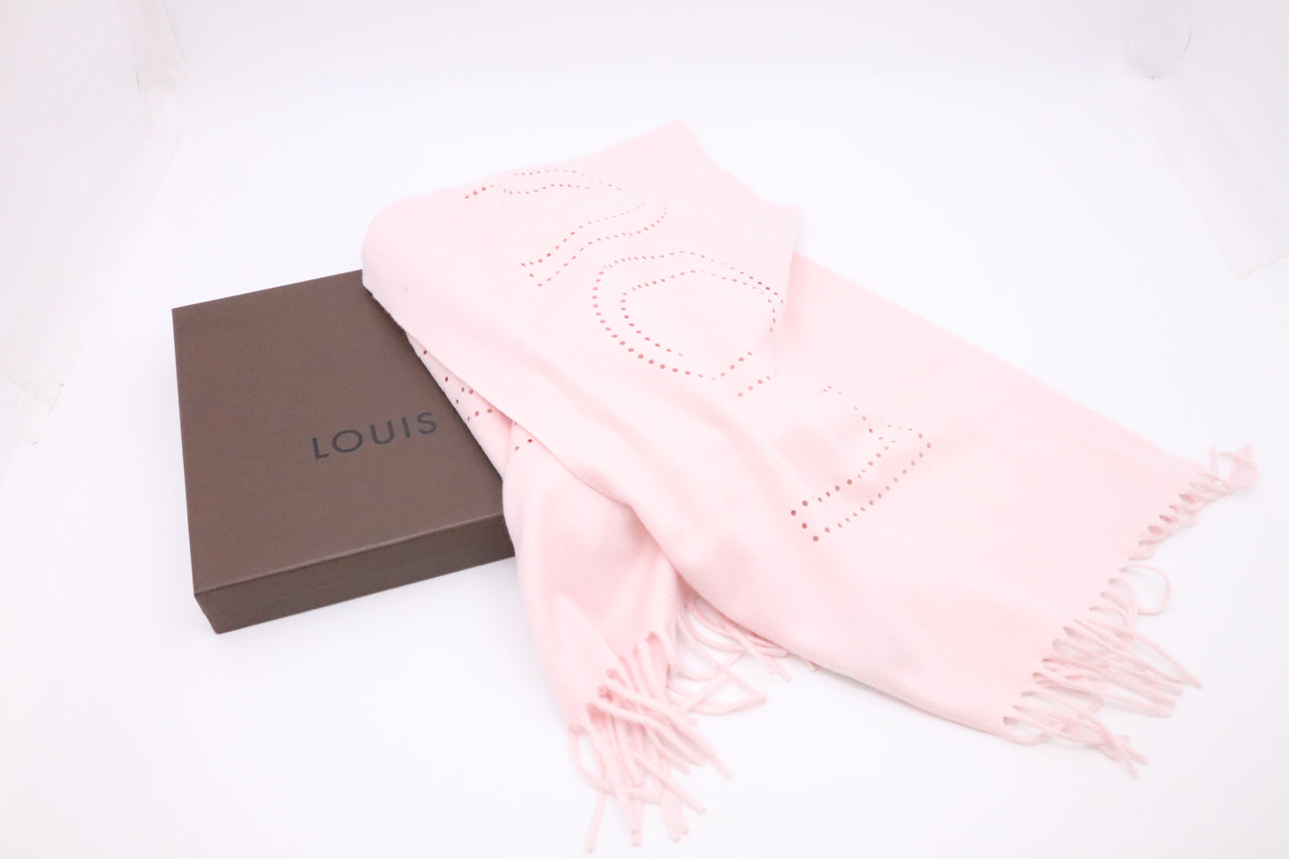 Louis Vuitton Perforated Scarf in Pink Cashmere