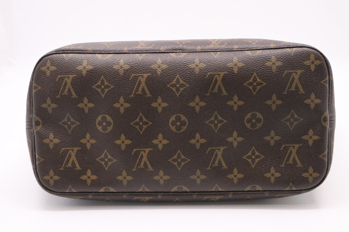 Louis Vuitton Neverfull MM in Monogram Canvas