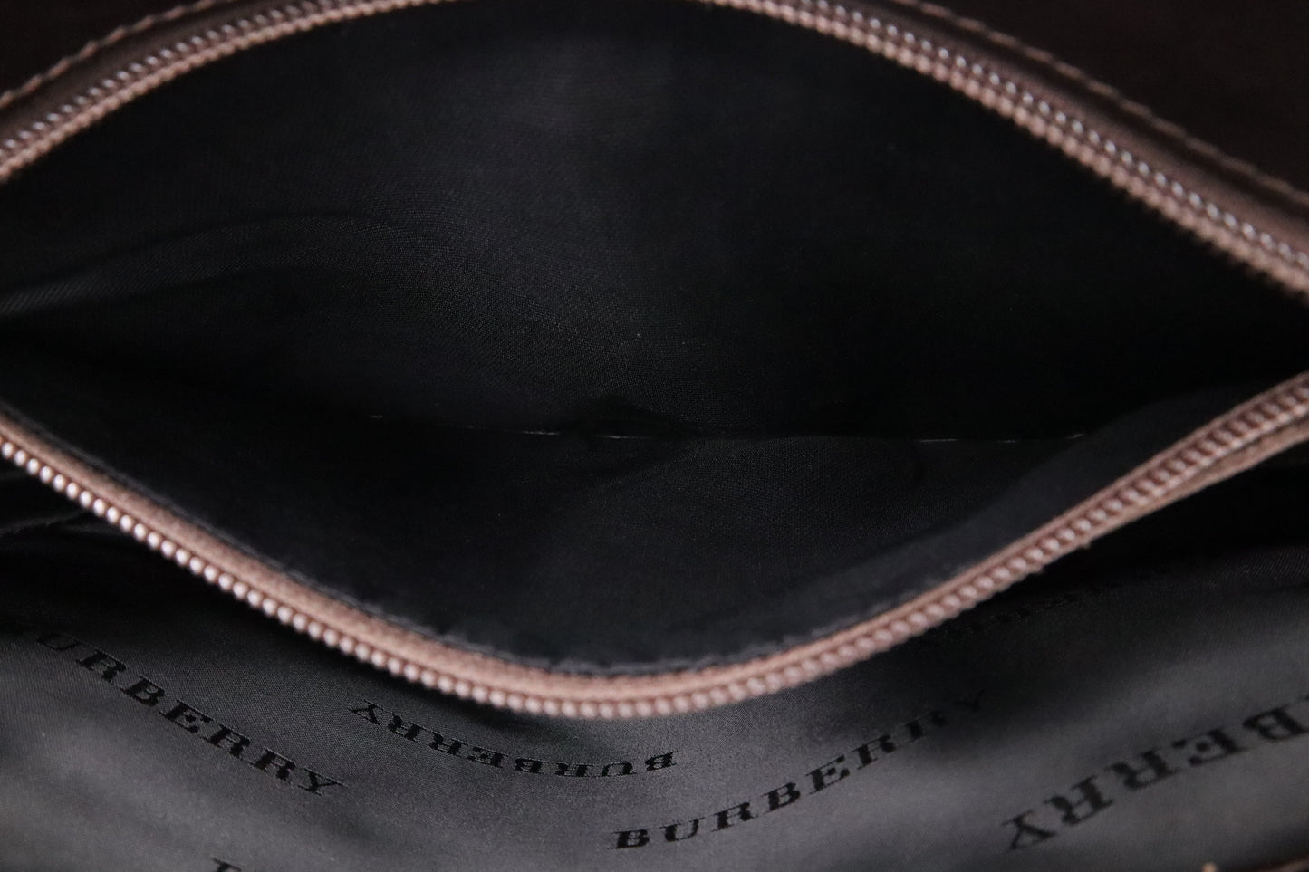 Burberry Handbag in Beige Checked Canvas