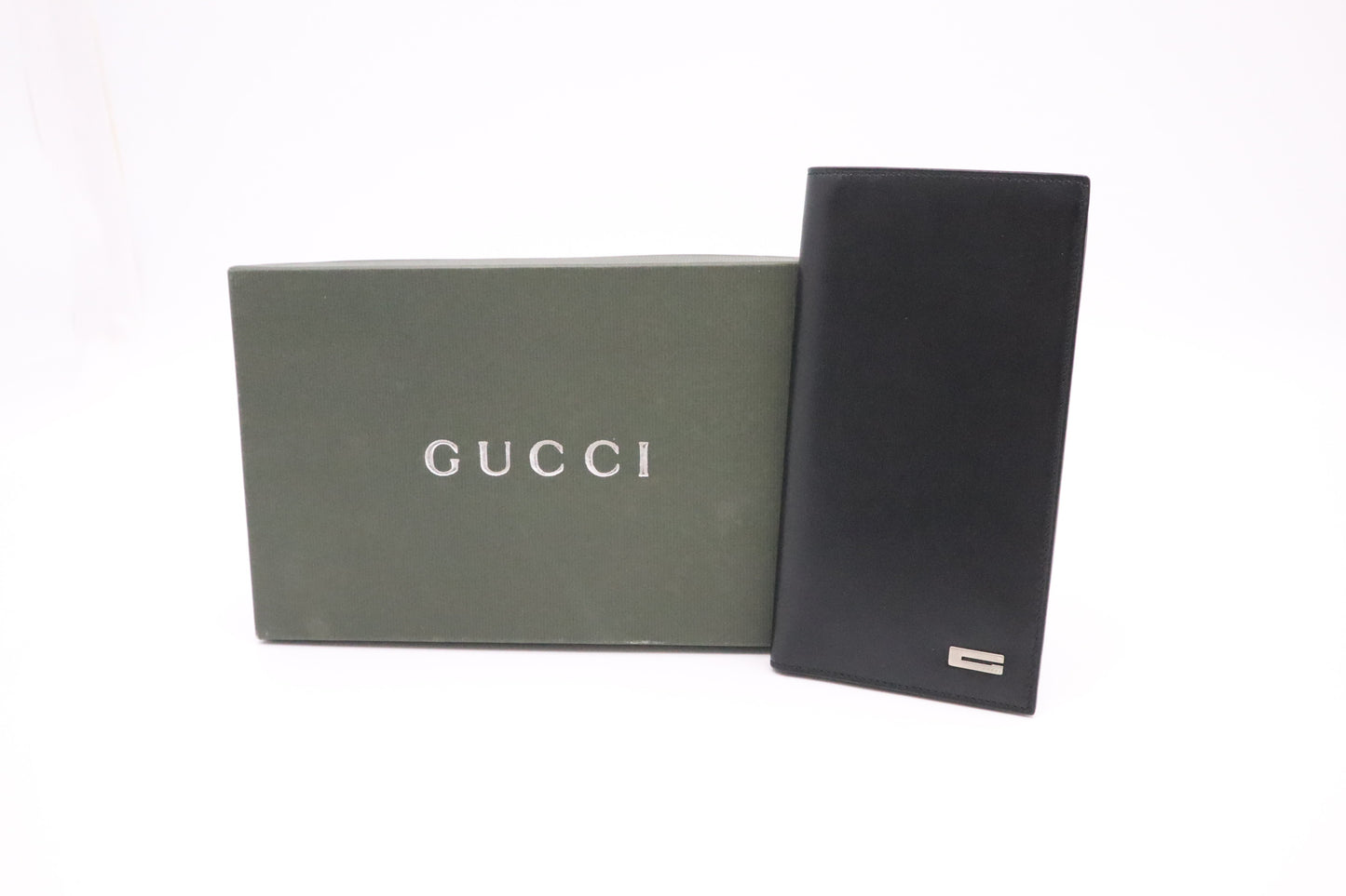 Gucci Bi-fold Wallet in Black Leather