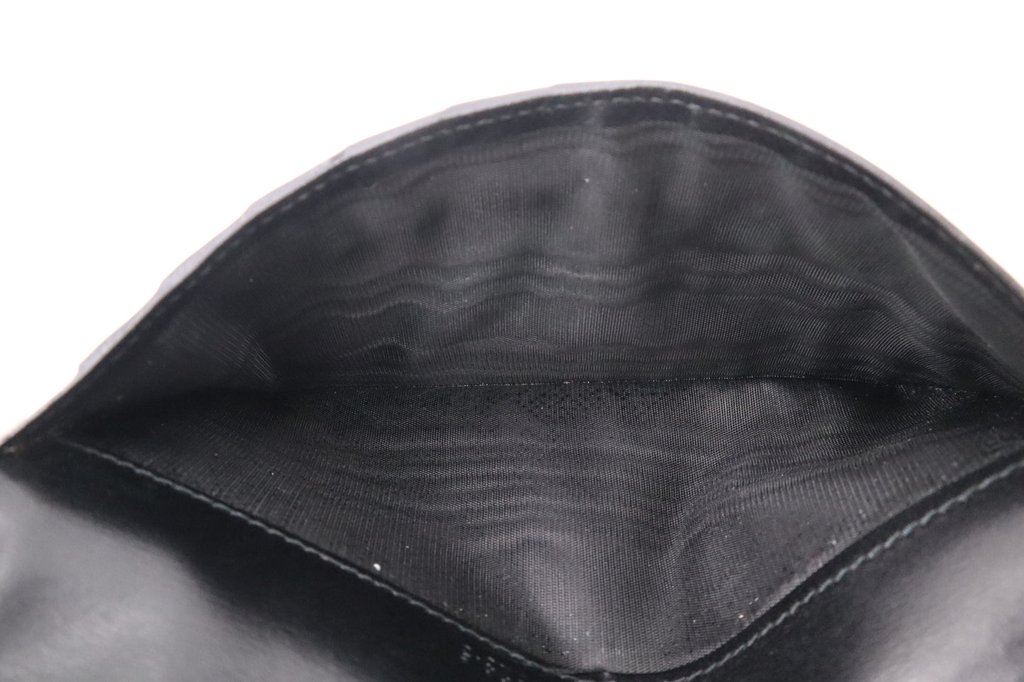 Gucci Bi-fold Wallet in Black Leather