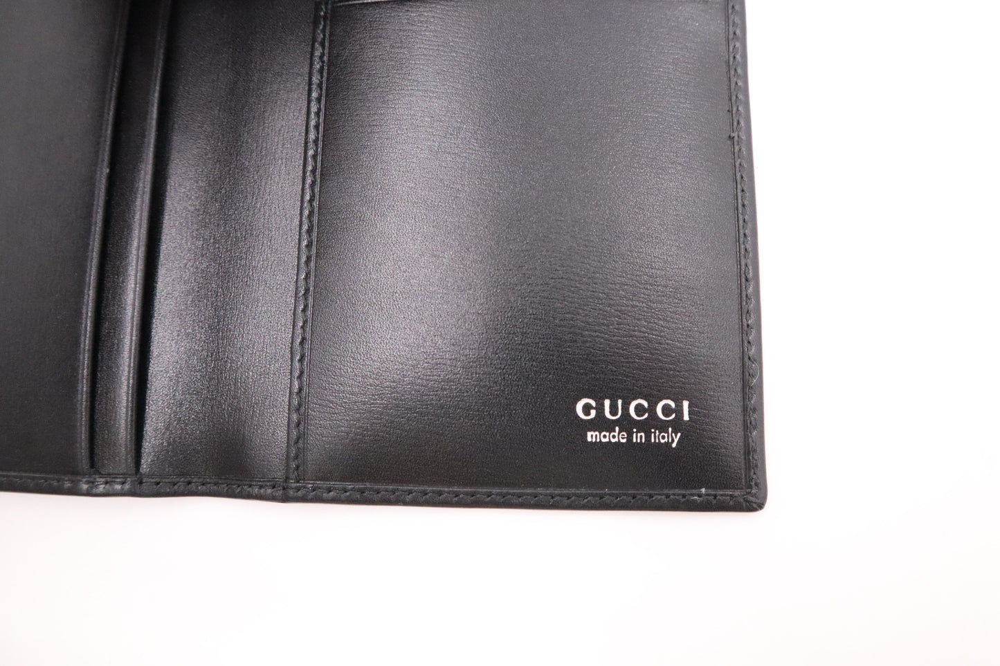 Gucci Bi-fold Wallet in Black Leather