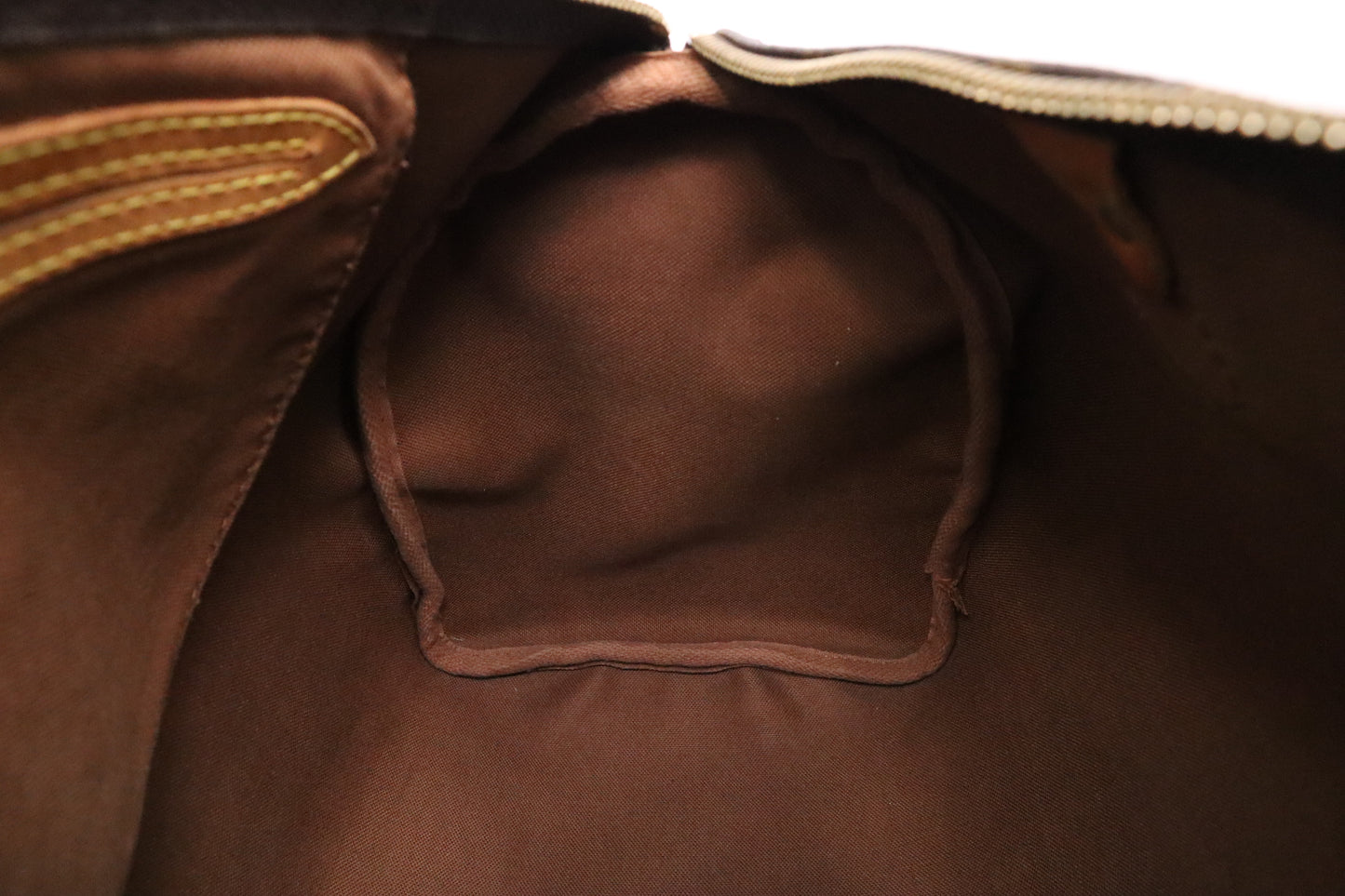 Louis Vuitton Speedy 30 in Monogram Canvas