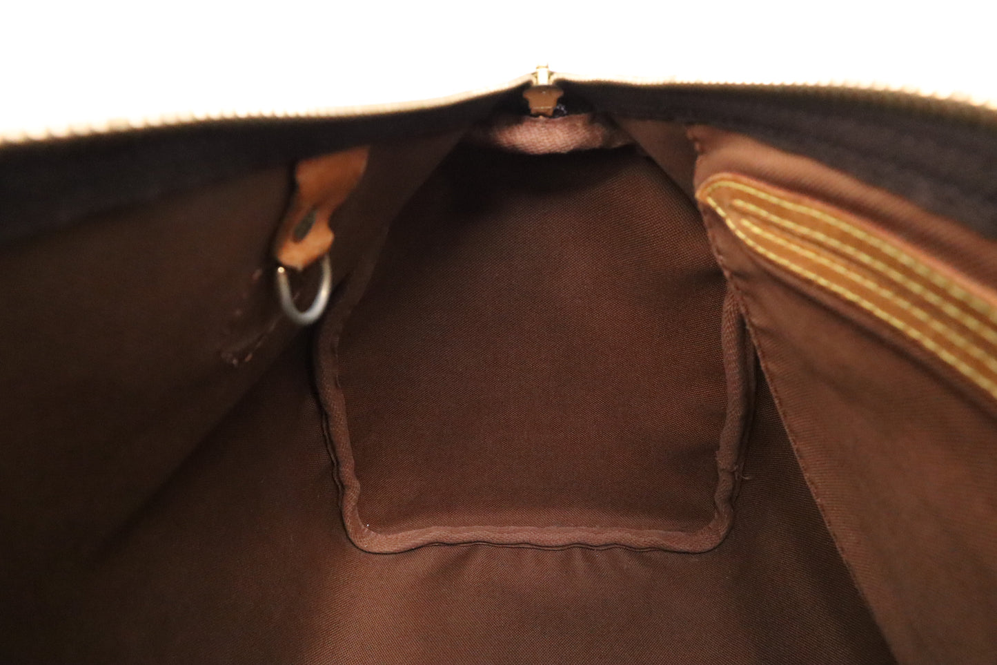 Louis Vuitton Speedy 30 in Monogram Canvas