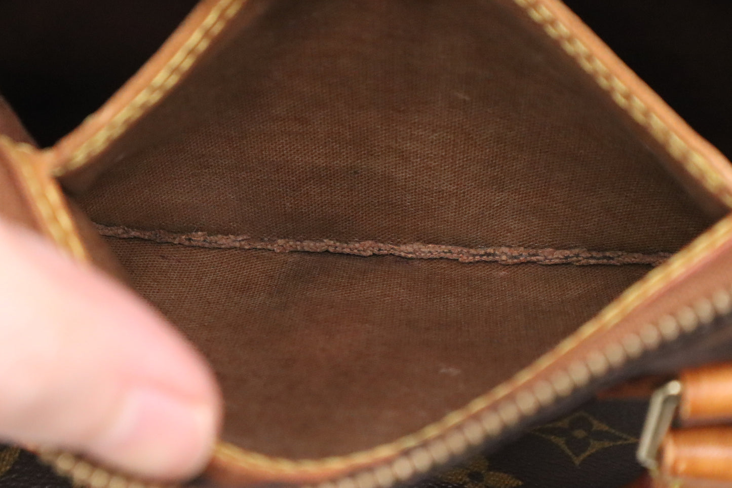 Louis Vuitton Speedy 30 in Monogram Canvas