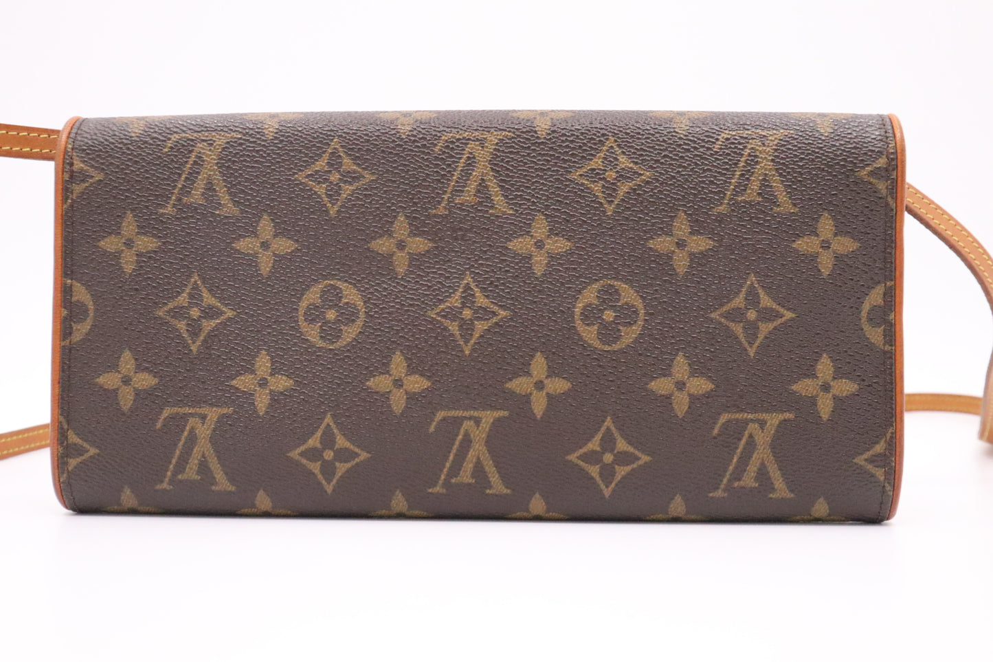 Louis Vuitton Pochette Twin GM in Monogram Canvas