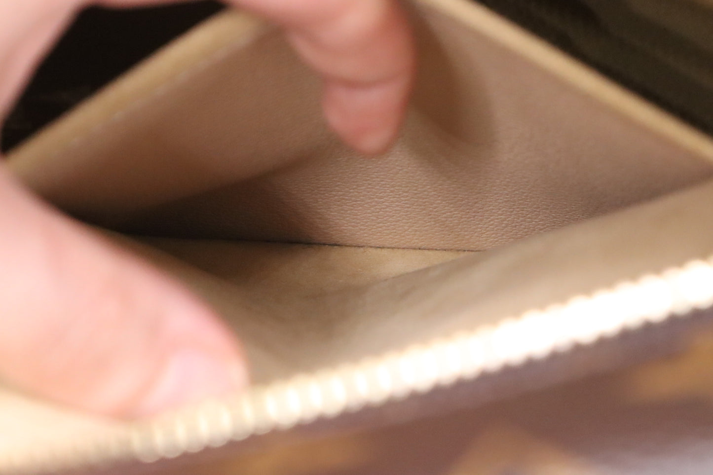 Louis Vuitton Luco in Monogram Canvas