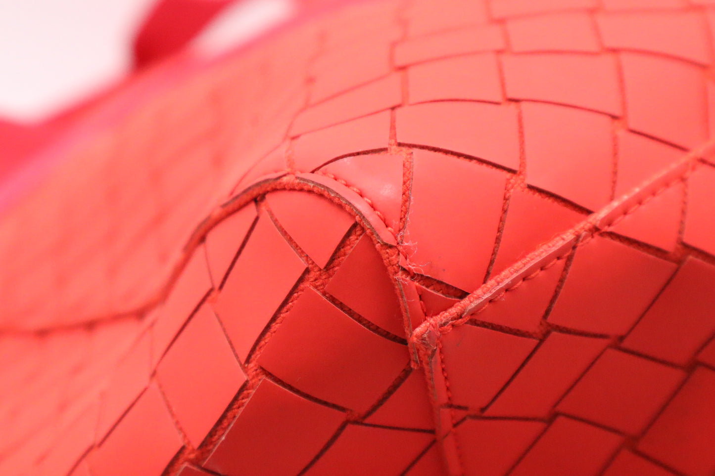Bottega Veneta Borsa Tote in Tomato Red New Rubber