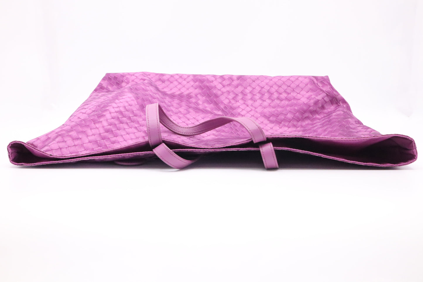 Bottega Veneta Tote in Purple Nylon
