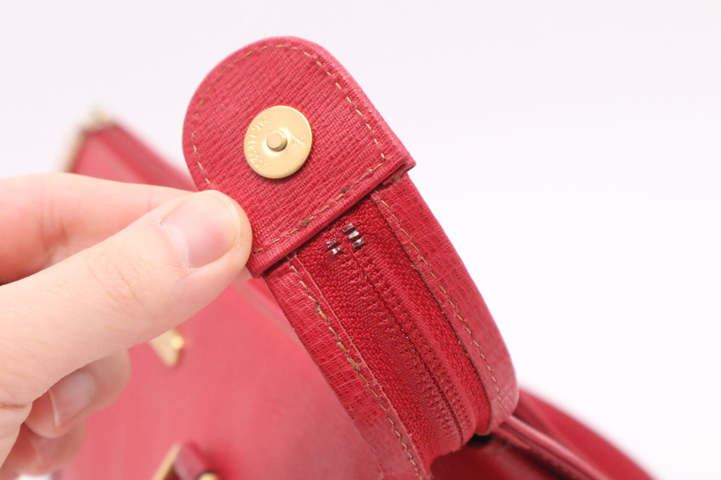 Burberry Round Handbag in Red Leather
