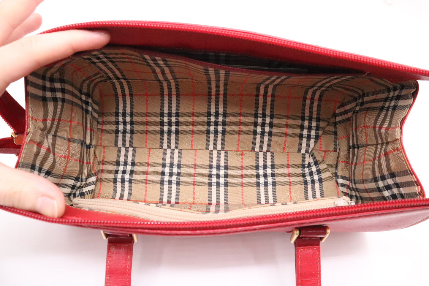 Burberry Round Handbag in Red Leather