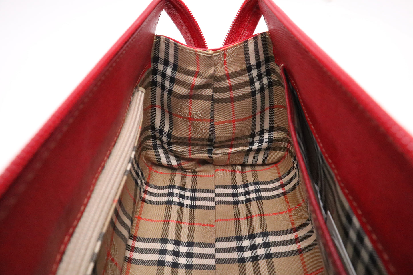 Burberry Round Handbag in Red Leather