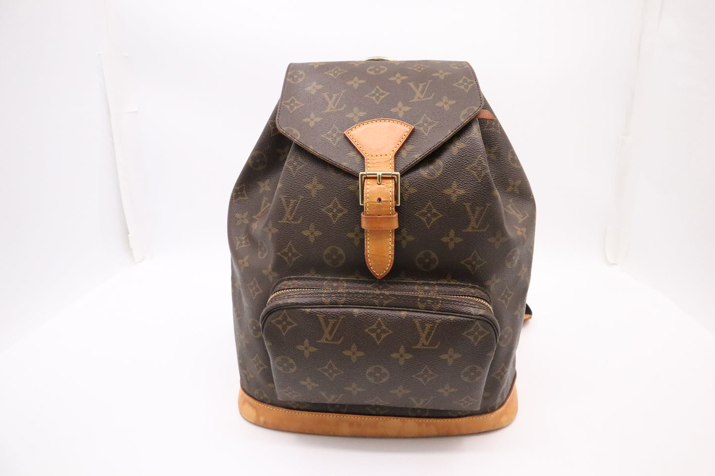 Louis Vuitton Montsouris GM in Monogram Canvas