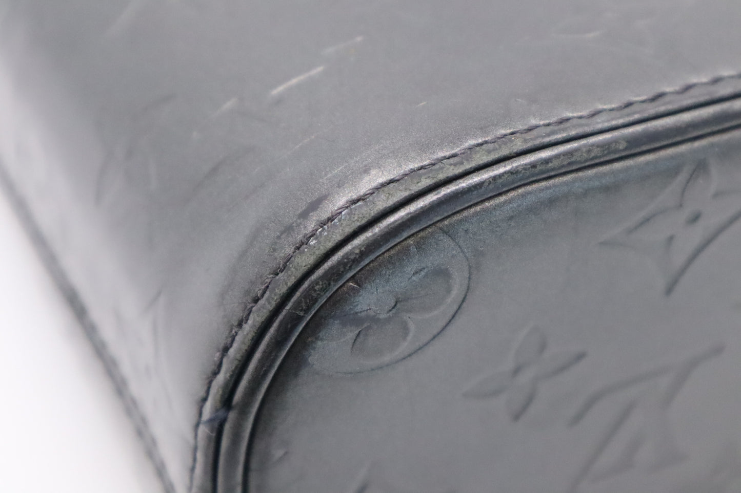 Louis Vuitton Wilwood in Grey Matte Monogram Leather