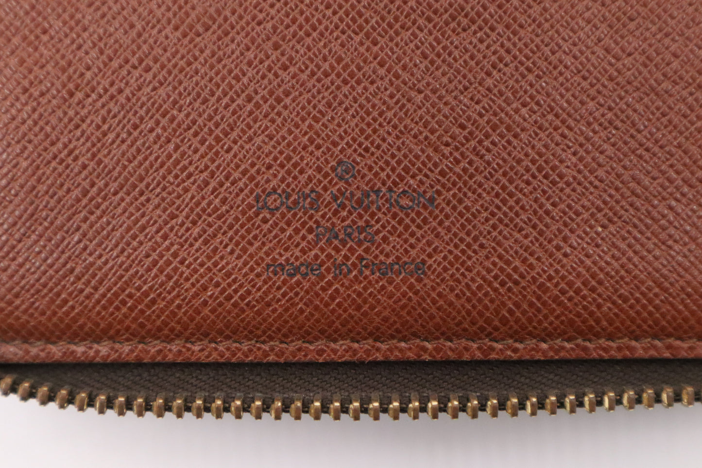 Louis Vuitton Travel Case in Monogram Canvas
